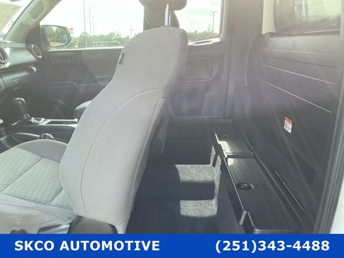 Used 2023 Toyota Tacoma SR RWD image 14