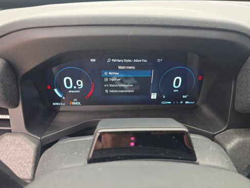 Used 2025 Ford Explorer Platinum image 17