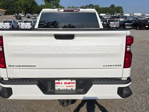 Used 2024 Chevrolet Silverado 1500 Custom RWD image 4