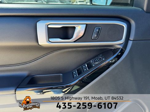 Used 2022 Ford Explorer ST w/ ST Street Pack image 16