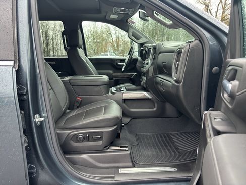 Used 2020 Chevrolet Silverado 3500 LTZ w/ LTZ Convenience Package image 13