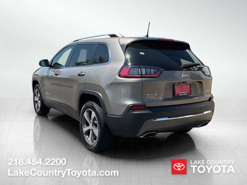 Used 2019 Jeep Cherokee Limited AWD/4WD image 3
