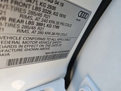 Used 2019 Audi Q8 Premium Plus w/ Premium Plus image 15