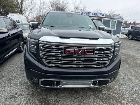 Used 2024 GMC Sierra 1500 Denali image 2
