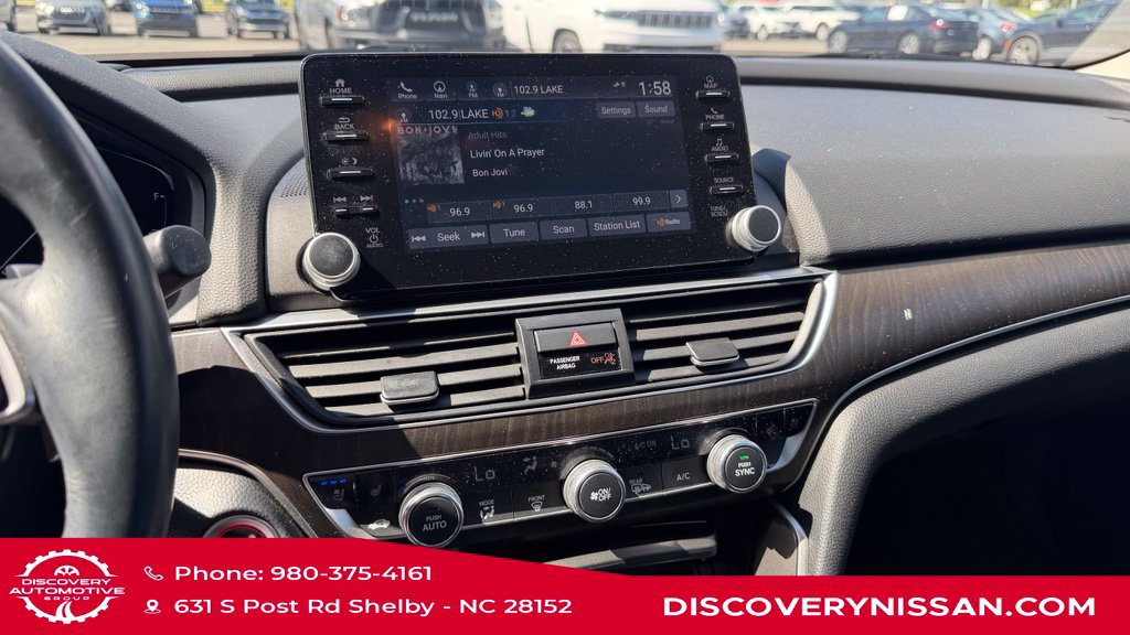 Used 2020 Honda Accord Touring image 12