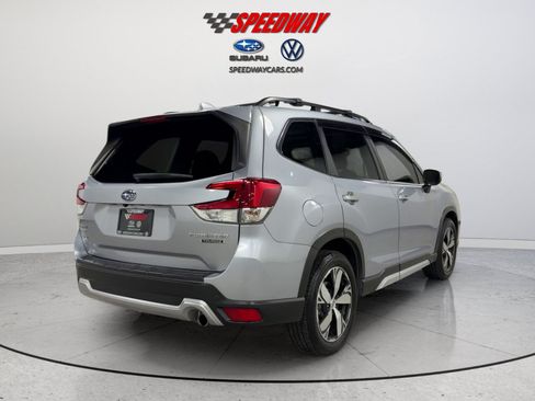 Used 2019 Subaru Forester Touring AWD/4WD image 6