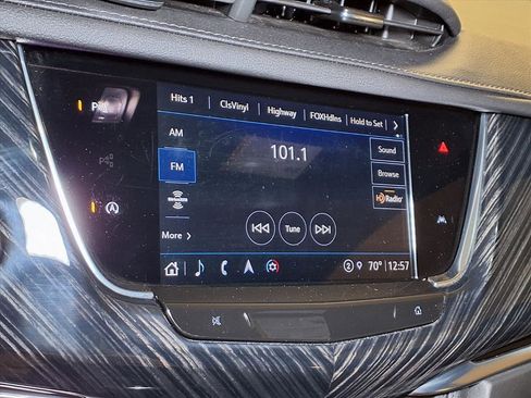 Certified 2025 Cadillac XT6 Premium Luxury image 4