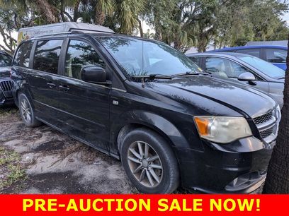 Used 2014 Dodge Grand Caravan SXT