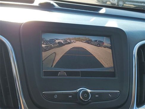 Used 2022 Chevrolet Equinox LT image 20