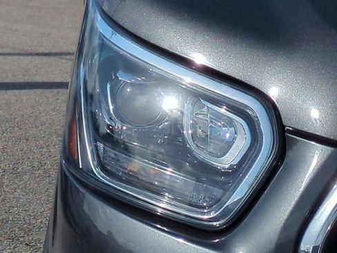 Used 2020 Ford Transit 350 XLT image 10