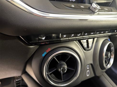 Used 2020 Chevrolet Blazer LT w/ Redline Edition image 30