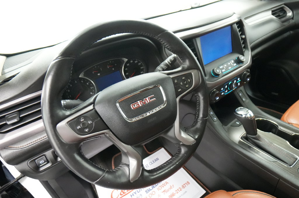 Used 2017 GMC Acadia SLT AWD/4WD image 14