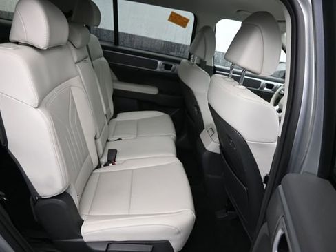 Used 2025 Hyundai Santa Fe SEL AWD/4WD image 8