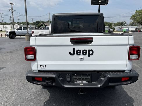 Used 2020 Jeep Gladiator Sport w/ Quick Order Package 23S AWD/4WD image 4