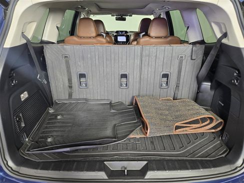 Used 2019 Subaru Ascent Touring image 19