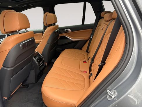 New 2026 BMW X5 xDrive50e image 13