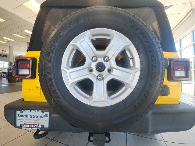 Used 2018 Jeep Wrangler Unlimited Sport S AWD/4WD image 34