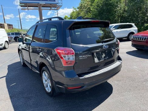 Used 2016 Subaru Forester 2.5i Limited AWD/4WD image 6