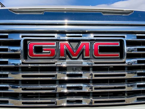 Certified 2024 GMC Sierra 1500 Denali w/ Technology Package image 19