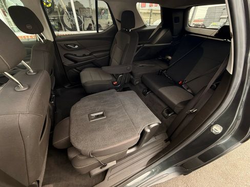 Used 2019 Chevrolet Traverse LT w/ LPO, Floor Liner Package AWD/4WD image 10