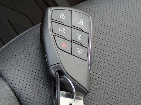 New 2026 GMC Yukon XL Elevation image 36