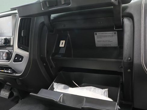 Used 2019 GMC Sierra 2500 SLT w/ Duramax Plus Package image 31