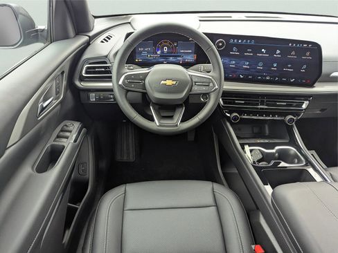 New 2026 Chevrolet Traverse LT w/ Driver Confidence Package image 20