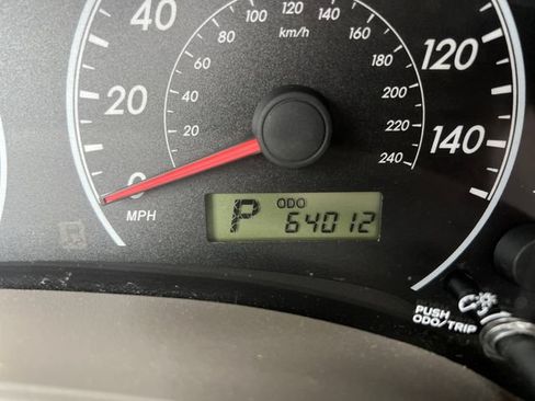 Used 2010 Toyota Corolla LE FWD image 21