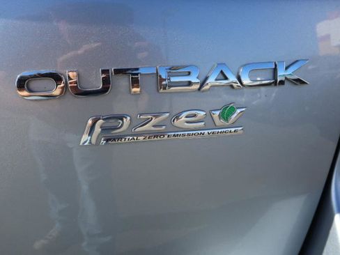 Used 2014 Subaru Outback 2.5i Premium AWD/4WD image 11