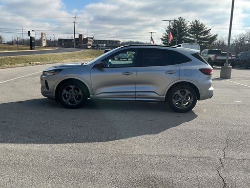 Used 2024 Ford Escape ST-Line image 2