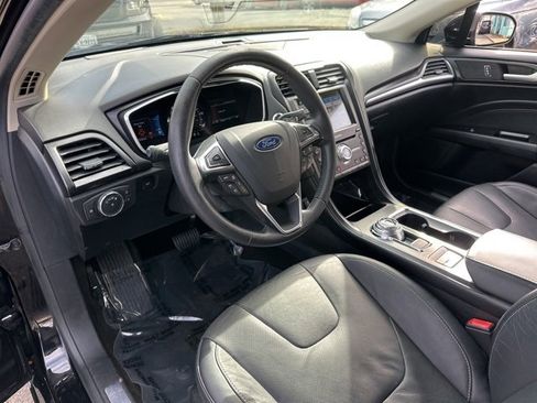 Used 2019 Ford Fusion Titanium image 13