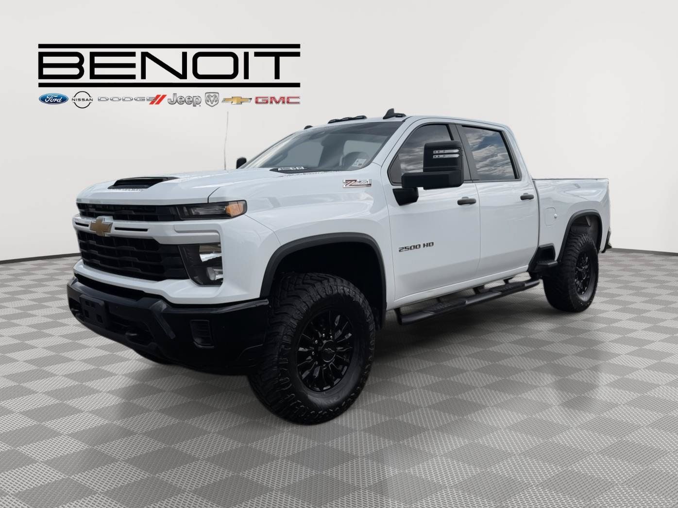 Used 2024 Chevrolet Silverado 2500 Custom w/ Custom Value Package AWD/4WD image 1