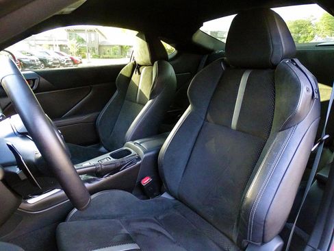 Used 2024 Toyota GR86 Premium RWD image 25