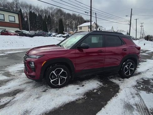 Used 2021 Chevrolet TrailBlazer RS w/ Sun and Liftgate Package image 6