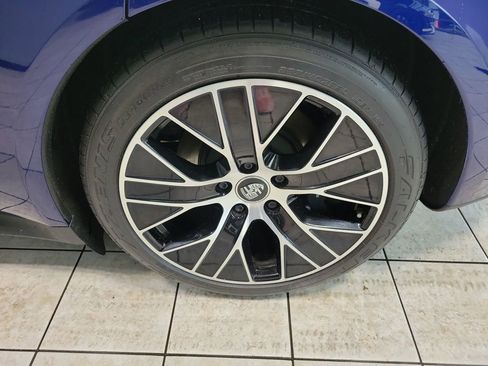 Used 2021 Porsche Taycan image 50