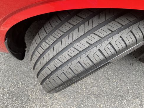 Used 2009 Dodge Challenger SRT8 w/ SRT Option Group II RWD image 11