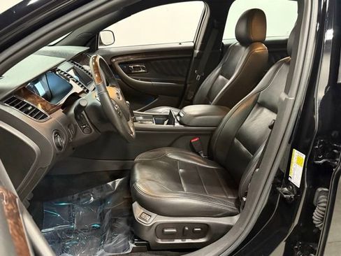 Used 2018 Ford Taurus Limited image 14