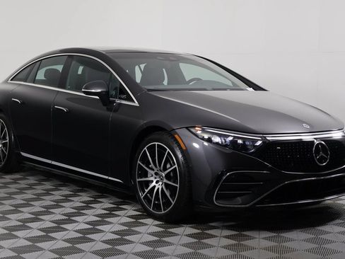 Certified 2023 Mercedes-Benz EQS 580 4MATIC Sedan image 3
