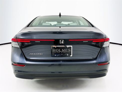 New 2025 Honda Accord SE image 6