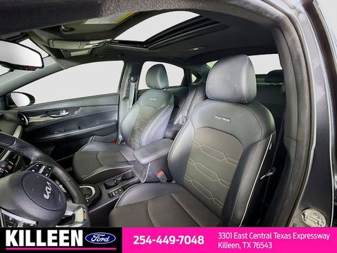 Used 2023 Kia Forte GT-Line w/ GT-Line Premium Package FWD image 11