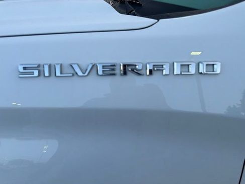 Used 2025 Chevrolet Silverado 1500 W/T w/ WT Value Package RWD image 12