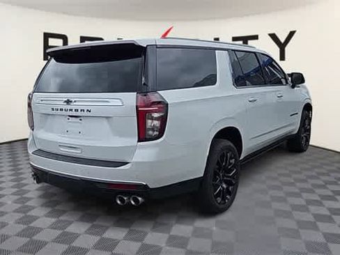 Certified 2024 Chevrolet Suburban High Country w/ Advanced Technology Package image 8