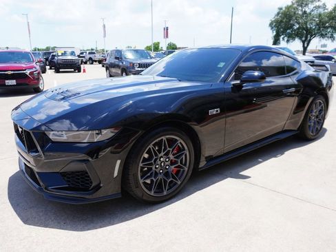 Certified 2025 Ford Mustang GT Premium w/ GT Performance Package RWD image 3