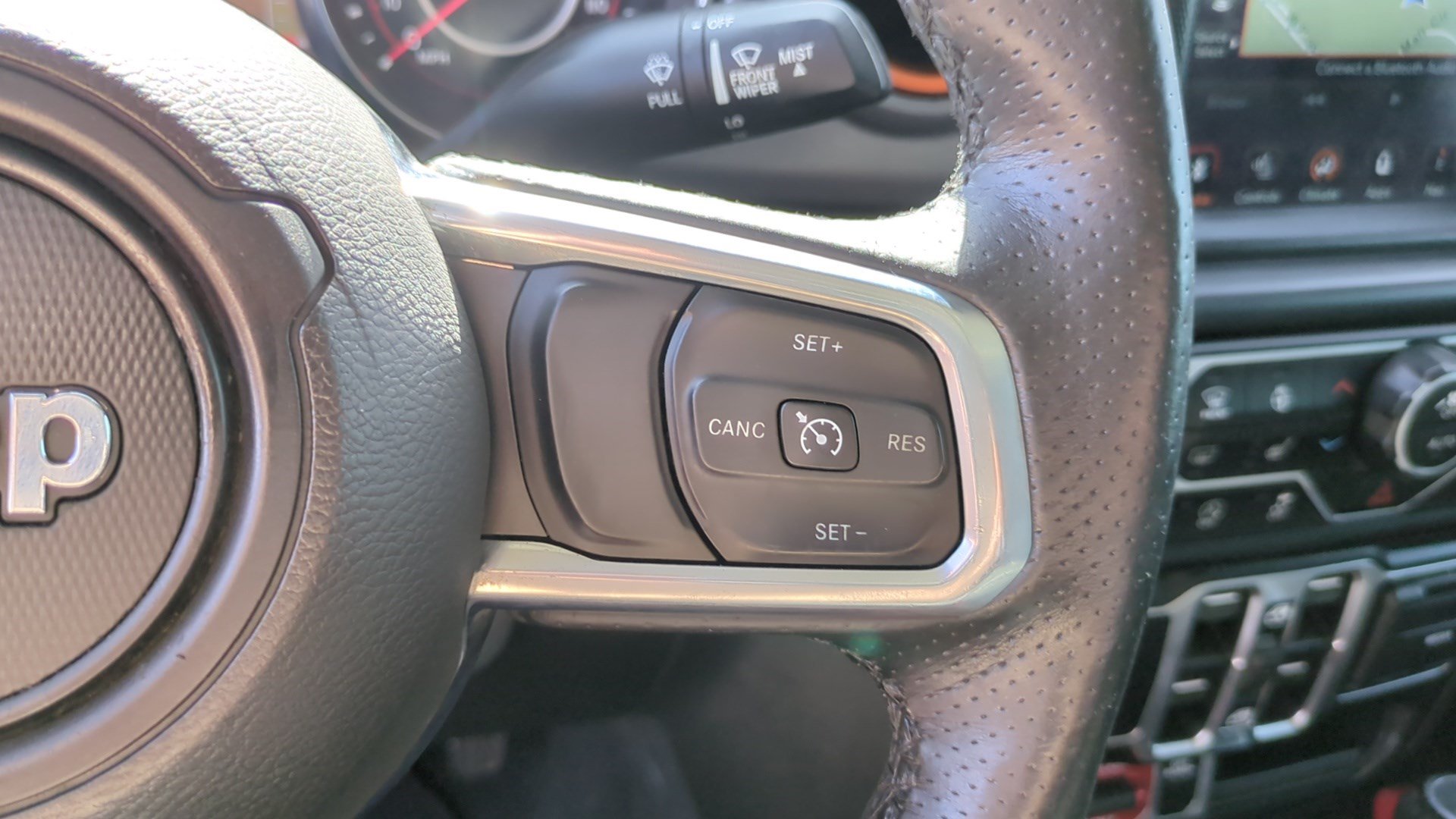 Used 2021 Jeep Gladiator Mojave AWD/4WD image 17
