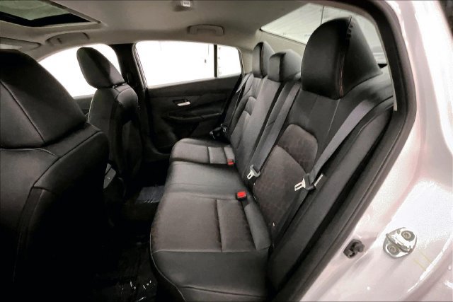 New 2027 Nissan Sentra SR FWD image 11