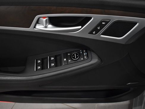 Used 2016 Hyundai Genesis 3.8 w/ Option Group 04 image 34