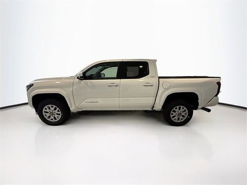 New 2025 Toyota Tacoma SR5 image 4