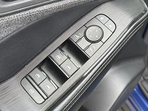 Certified 2023 Nissan Rogue SV image 17