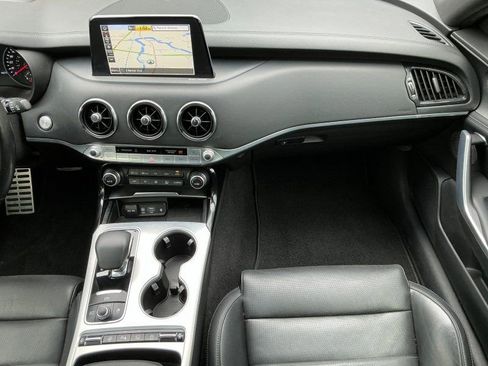 Used 2020 Kia Stinger GT2 image 14