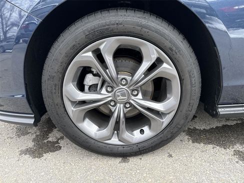 Used 2024 Honda Accord EX image 19